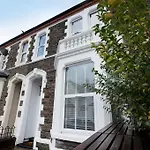 Beauchamp, By Home Host - Cardiff City Centre