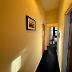 Spacious 2 Bed Flat In Cardiff