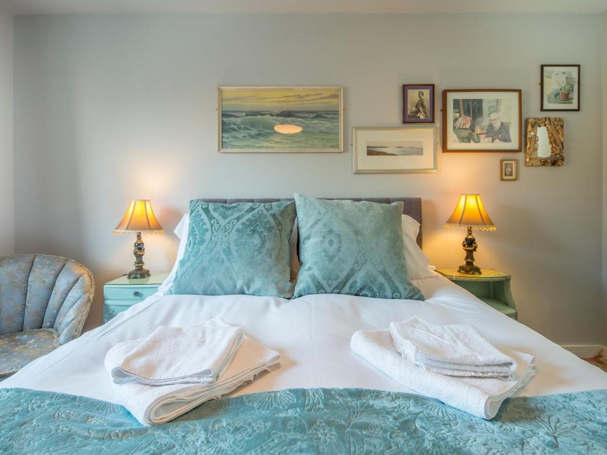 Pass The Keys New Stylish & Elegant 2 Bed In The City!