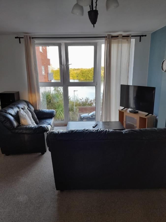Apartment Waterfront Apartment With 2 Free Parking Spaces Nr Cardiff Bay Cardiff