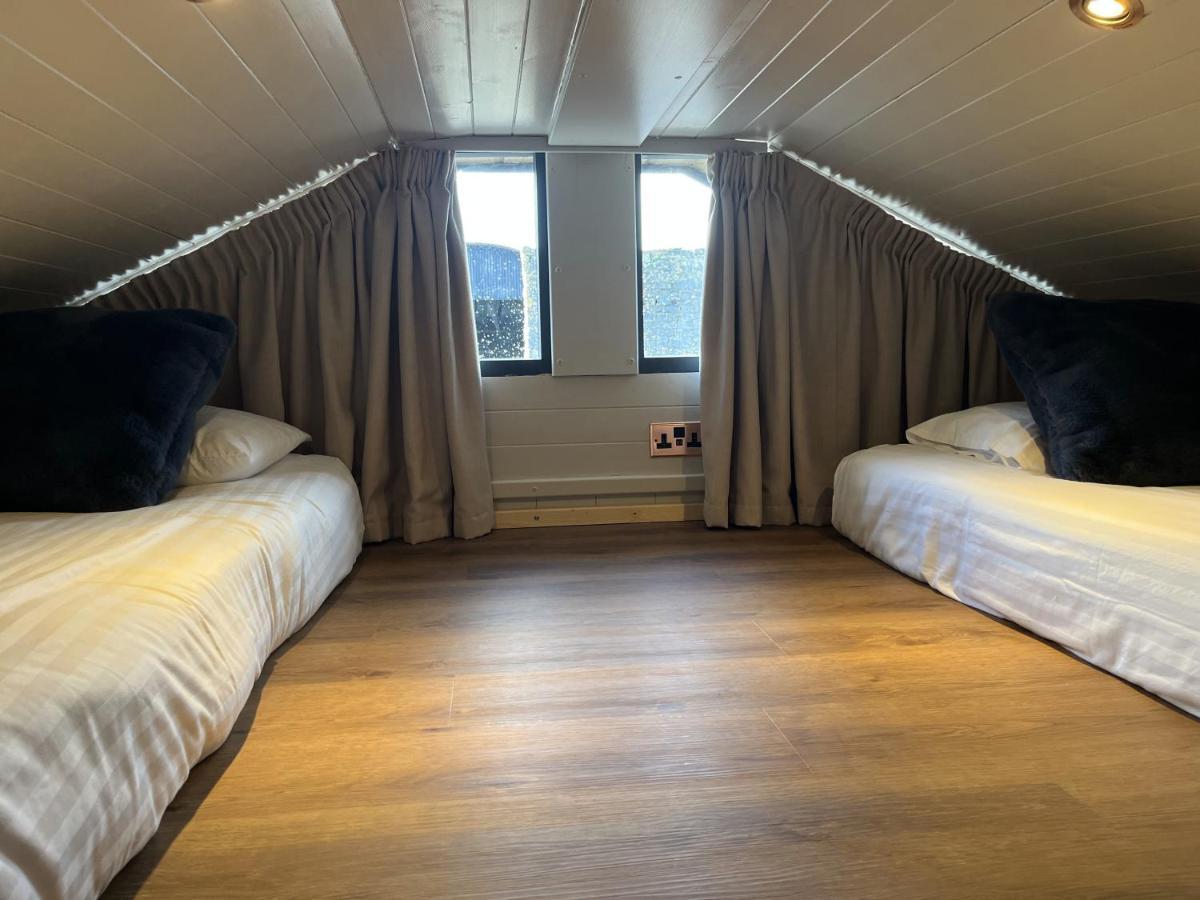 Warren Farm Retreat - Pod 1, Pod 2, And The By Ssw