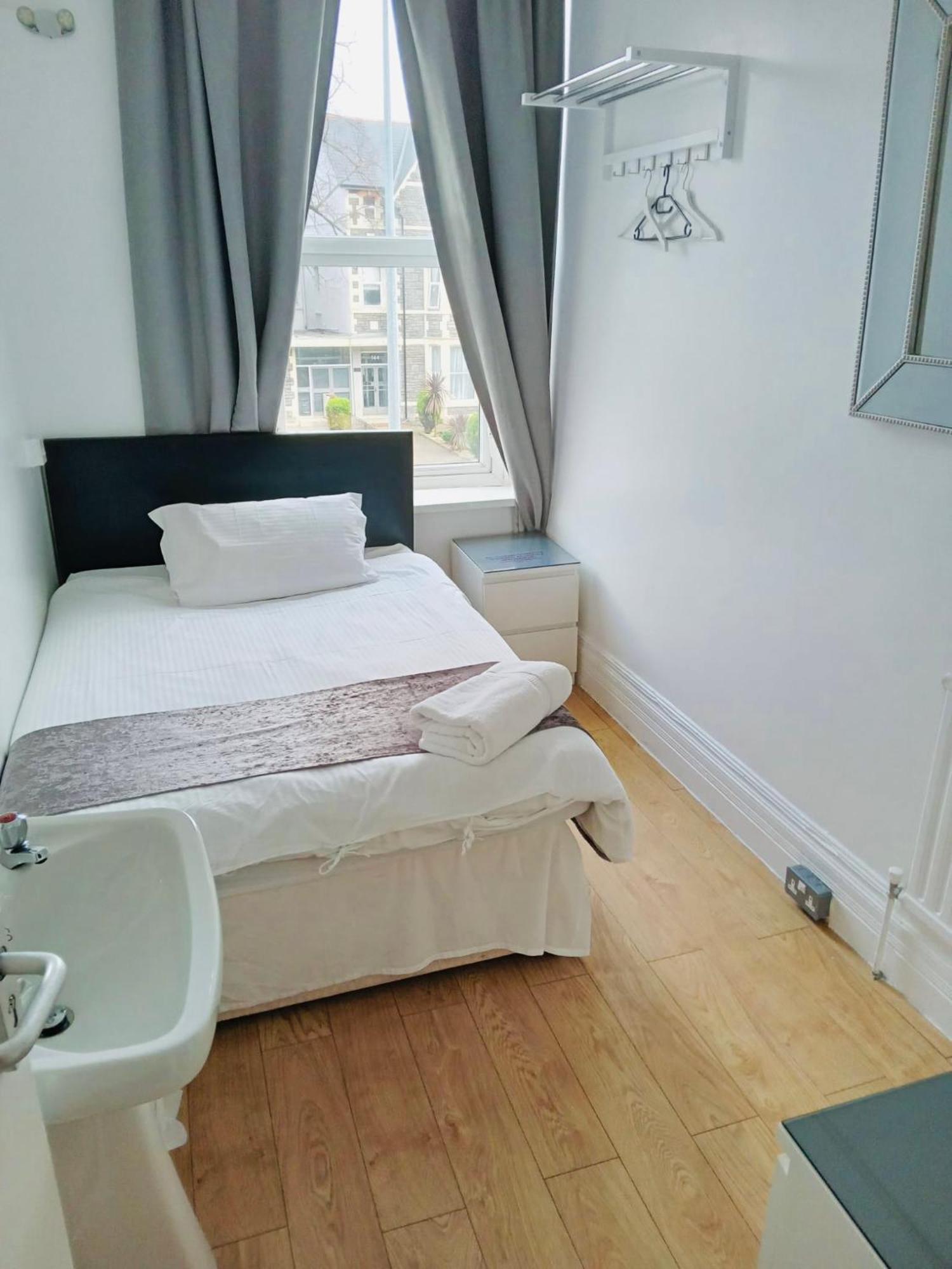 Guest house Parklane *