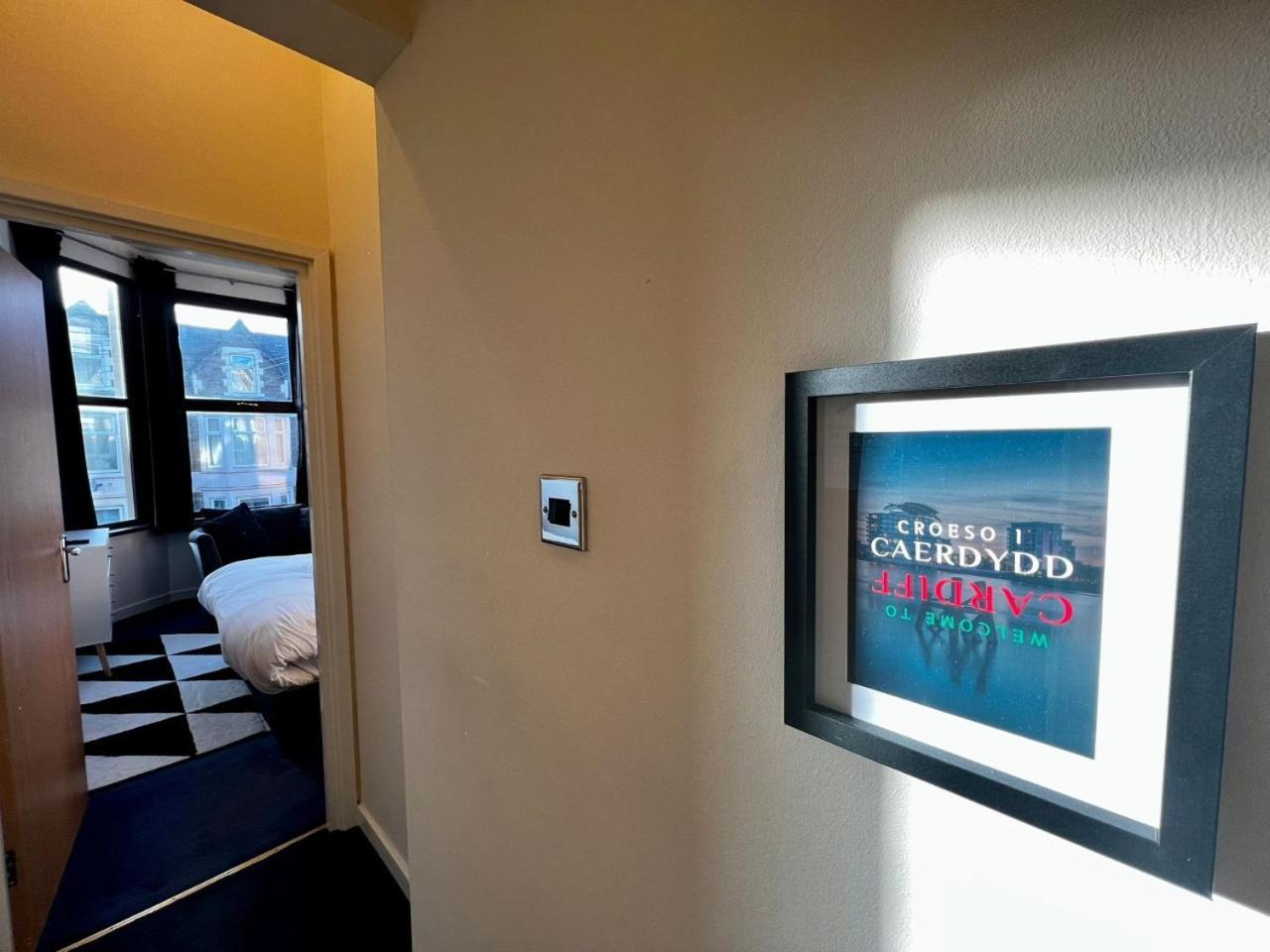 Spacious 2 Bed Flat In Apartment