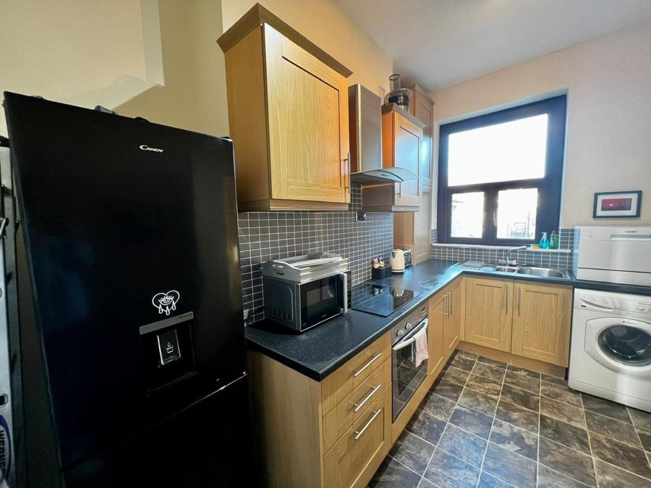 Spacious 2 Bed Flat In
