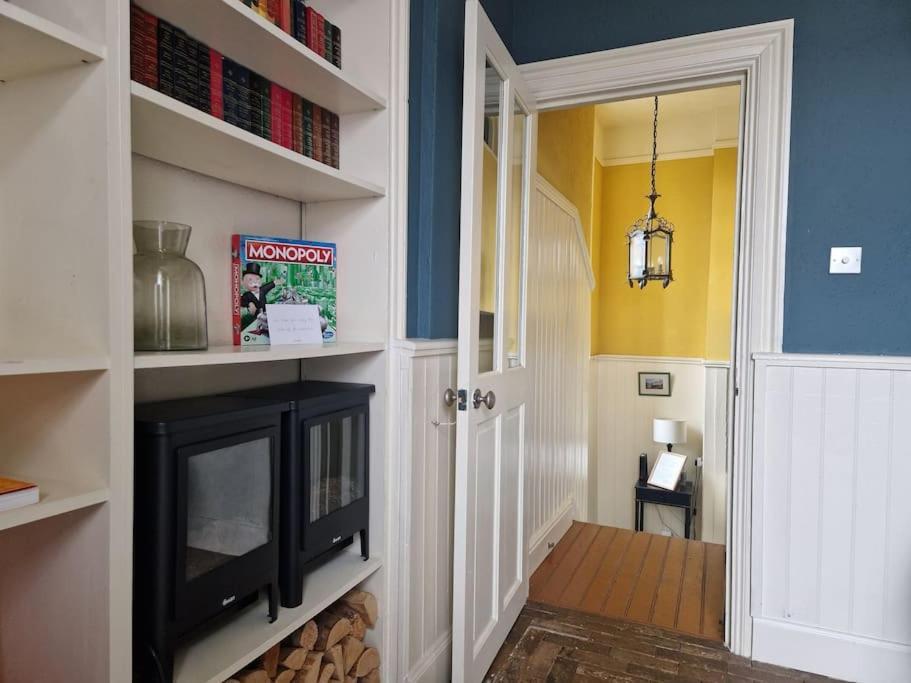 Unique Centre Couples Retreat, 1 Bed Maisonette Cardiff