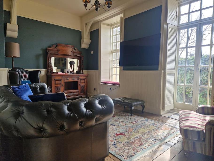 Unique Centre Couples Retreat, 1 Bed Maisonette