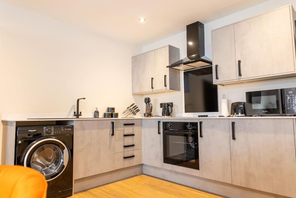 The Berriman Collection Stylish 2 Bedroom
