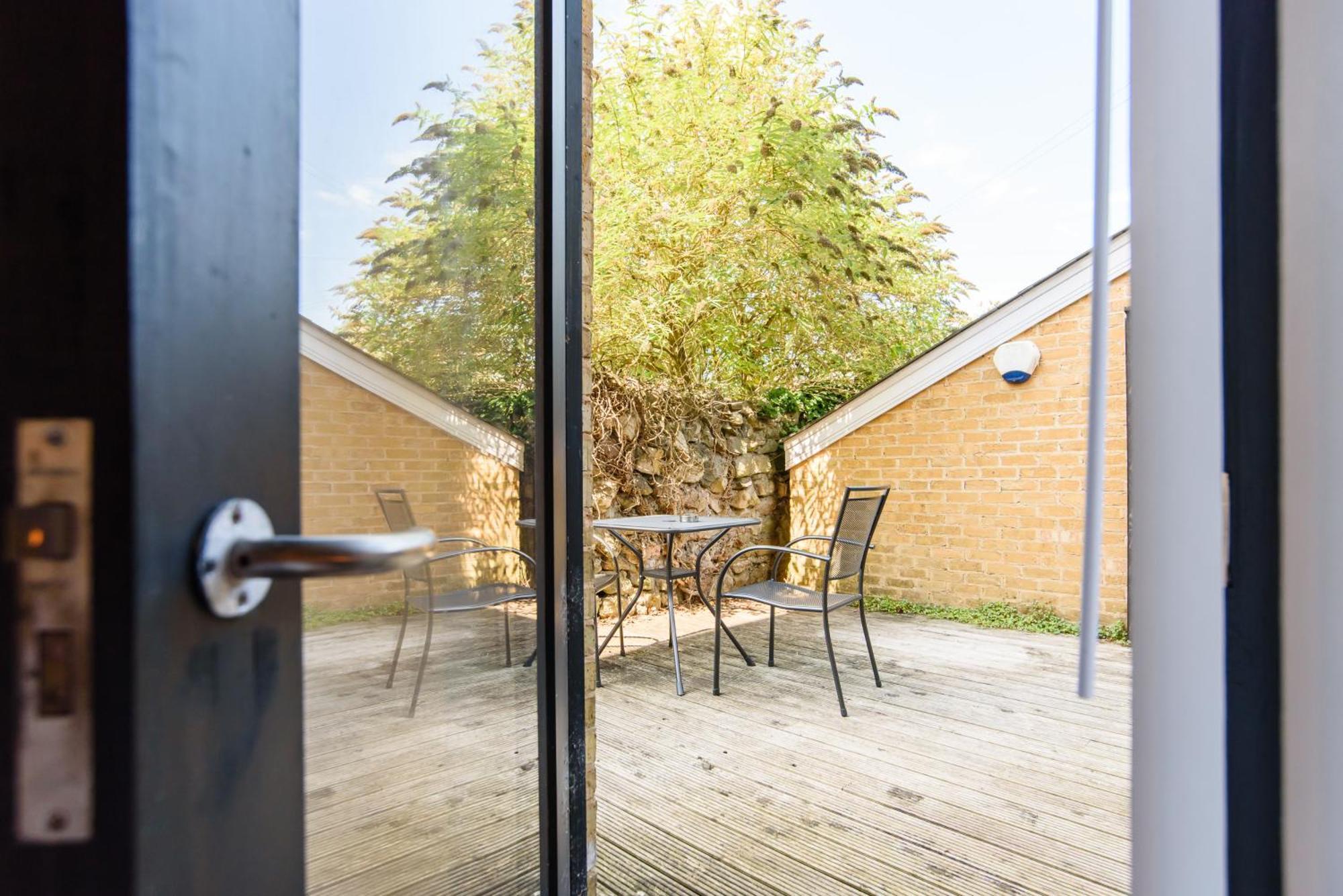 Oakfield Premier - Fast Wifi - 5 Mins Centre Apartment Cardiff