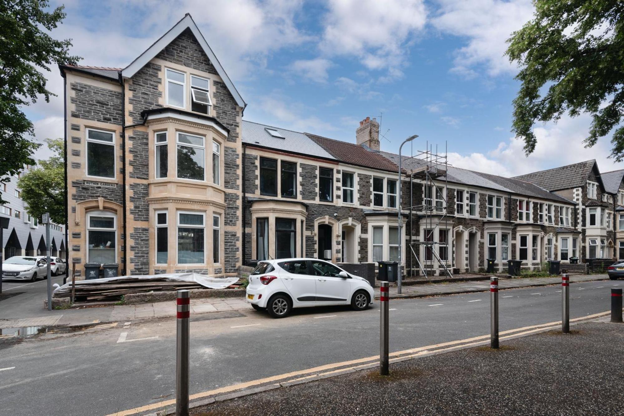 Luxury In Centre Cardiff