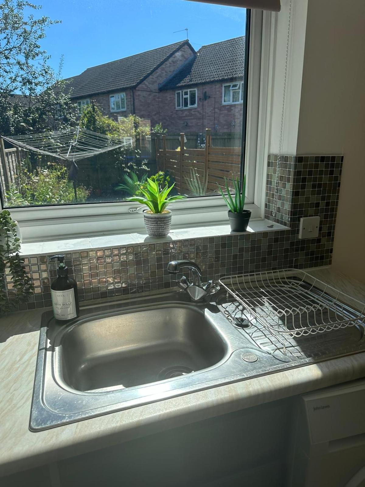 Holiday home Cosy, Conveniently Located House By Dwell Haven - Close To Centre