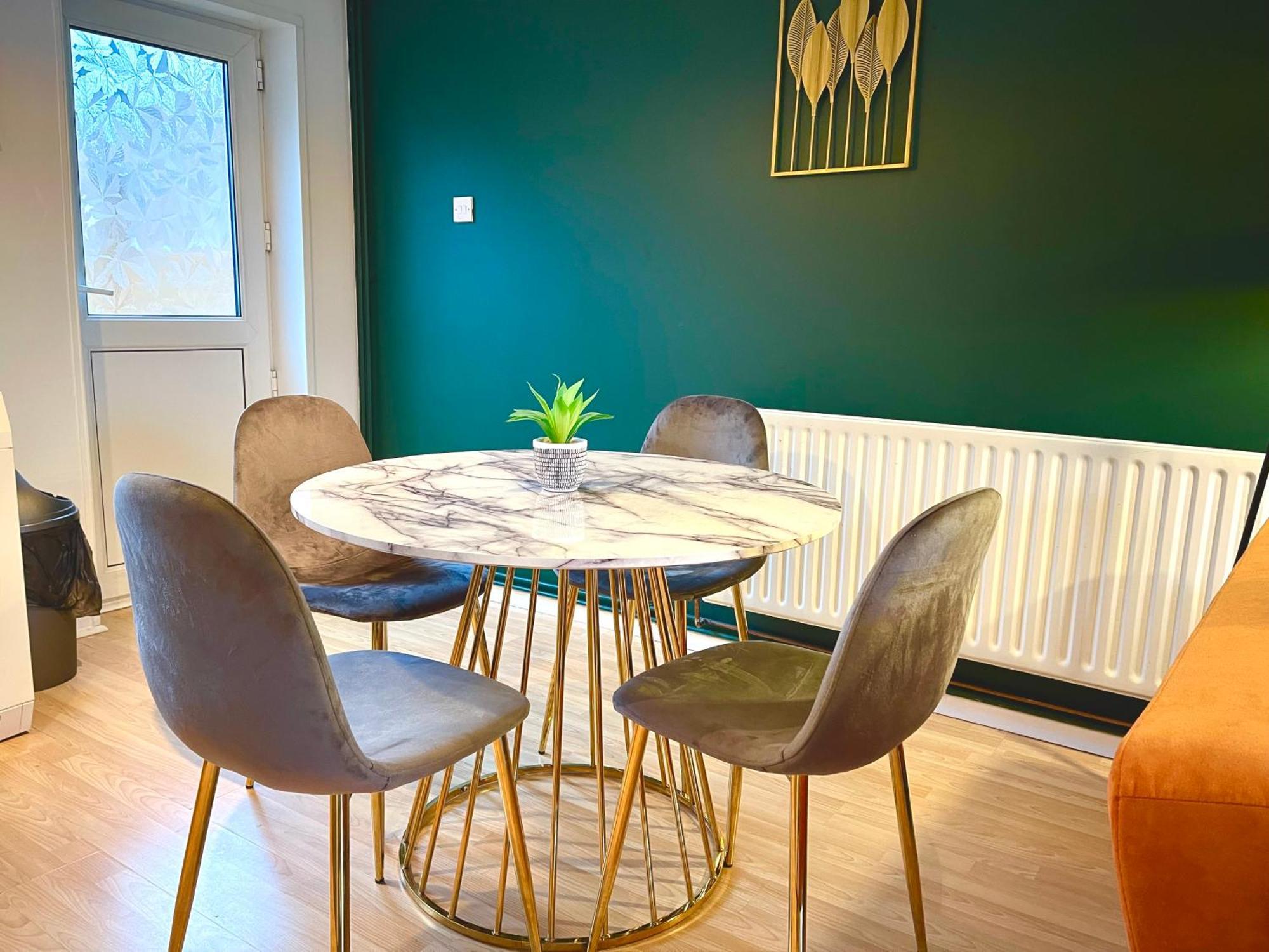 Cosy, Conveniently Located House By Dwell Haven - Close To Centre Cardiff