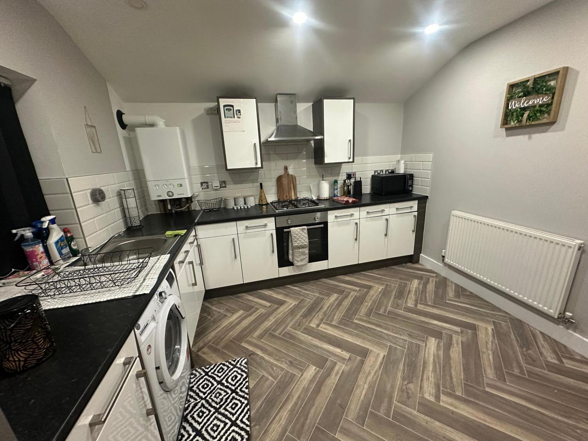 Apartment 1 Bedroom Flat In Center *