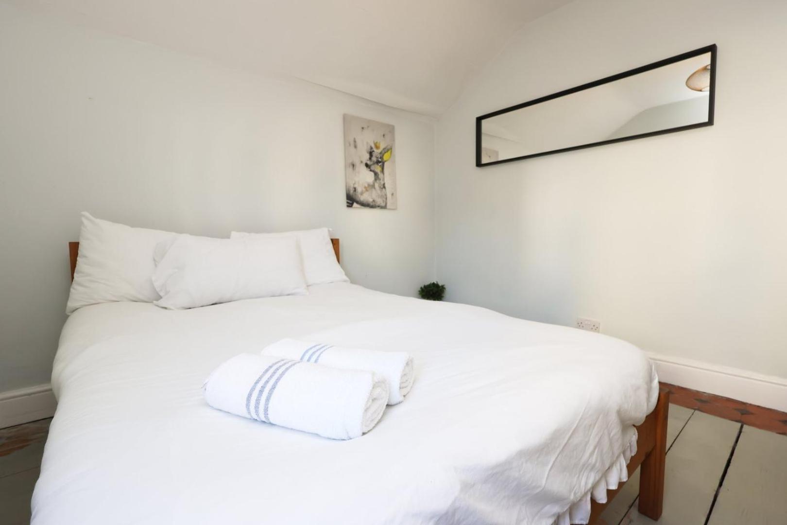 Victorian Town House Free Parking Apartment