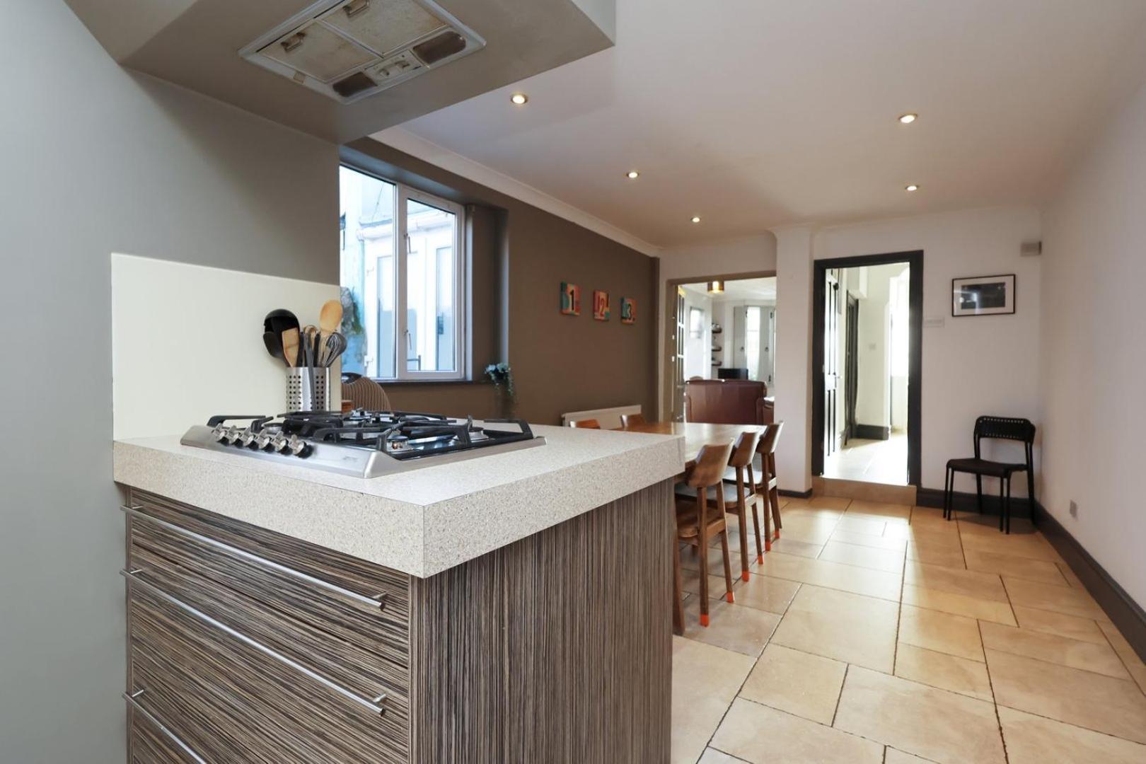 Victorian Town House Free Parking * Cardiff