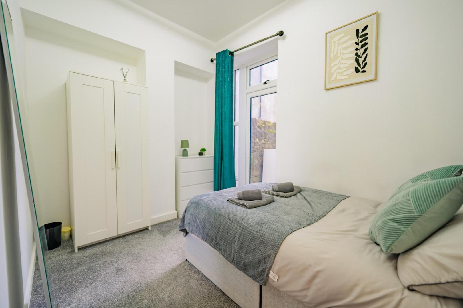 Luxury In Centre Apartment