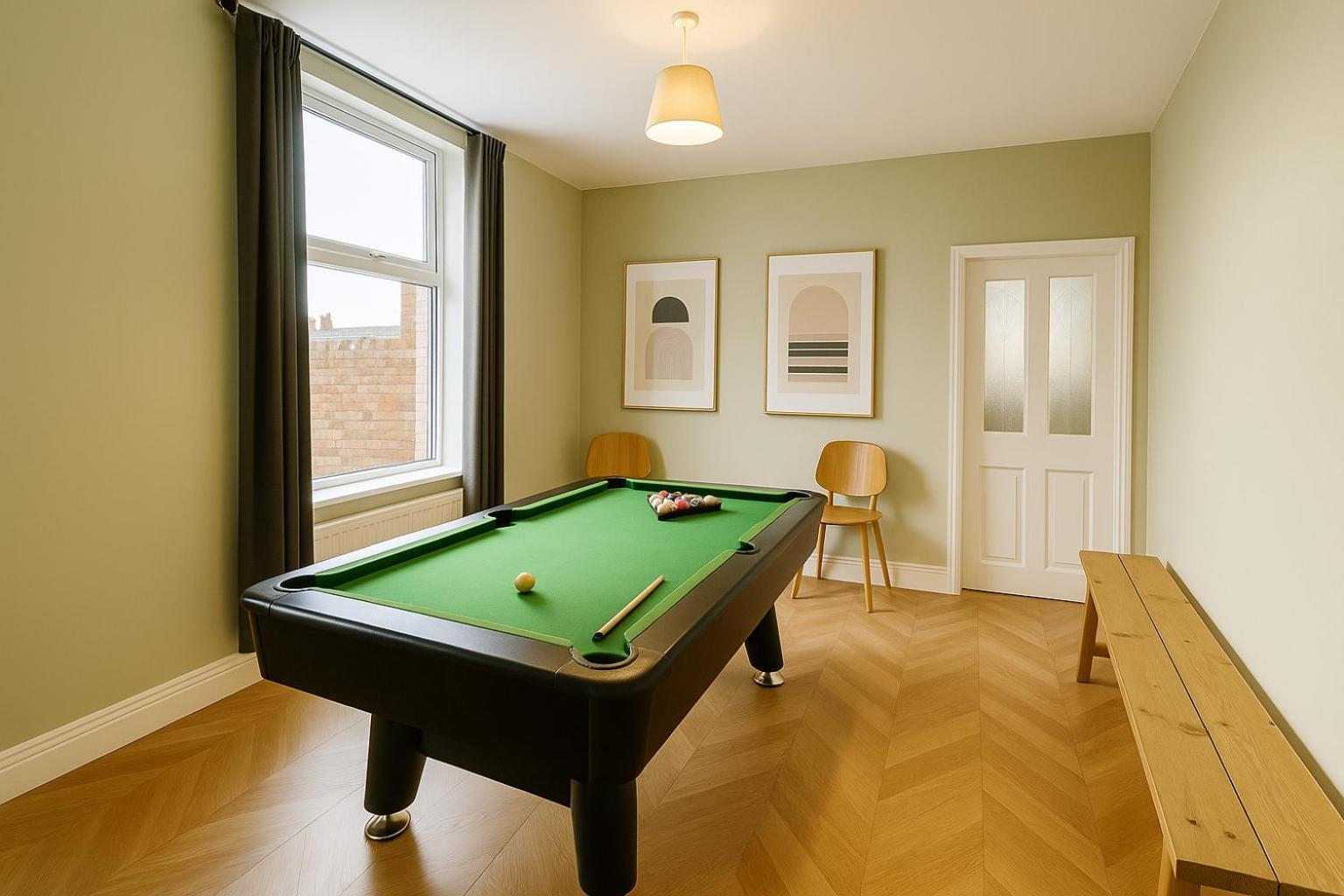 Edwardian Centre House For Big Groups, Offroad Parking & Hot Tub! Apartment Cardiff
