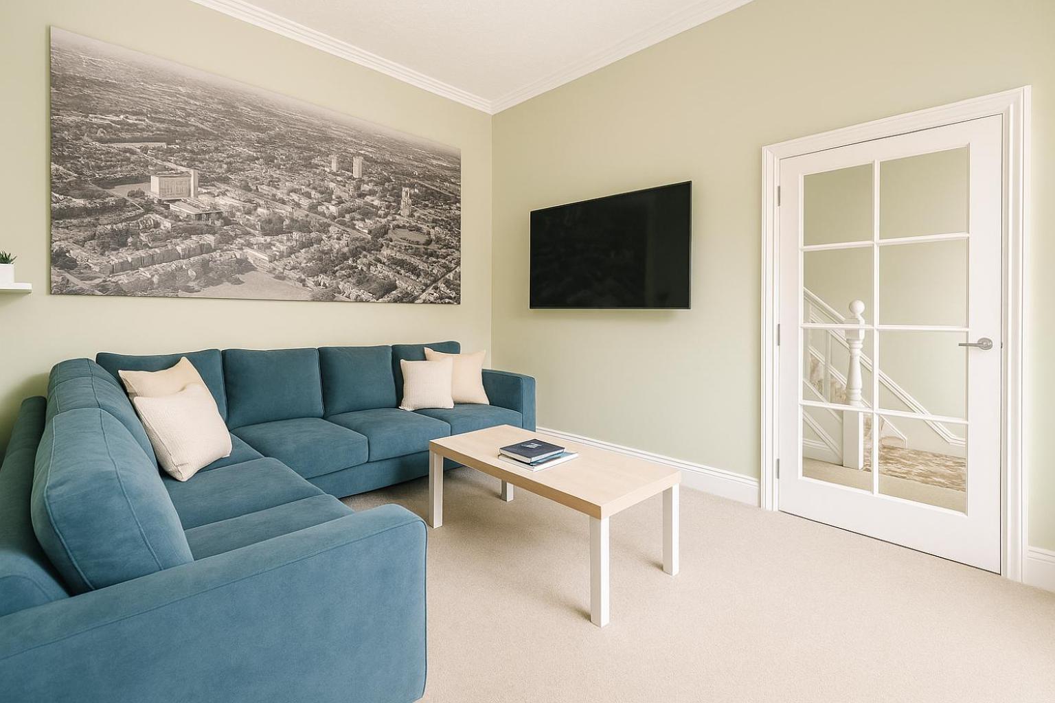 Edwardian Centre House For Big Groups, Offroad Parking & Hot Tub! Cardiff