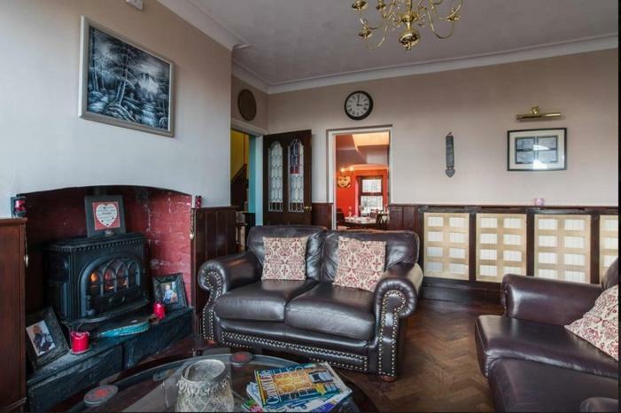 Bed & Breakfast Ty Mynydd Cardiff