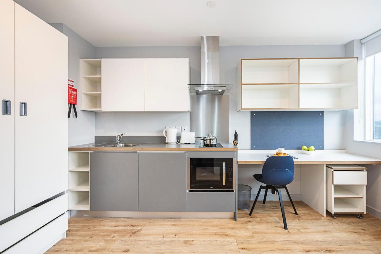 Modern Studios, Apartment Cardiff