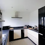 Amroth House