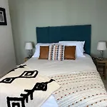 Beachcliff Rooms & Apartments