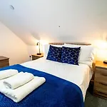 3 Double Br | Wifi | Smart Tv