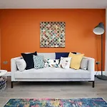 Chic 3-Bed Stay Near Cardiff\'S Top Sights