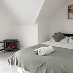 Inner-City Apartments - Basic Amenites
