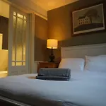 Unique Cardiff Centre Couples Retreat, 1 Bed Maisonette