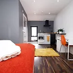 Modern & Cosy Studio -Near Cardiff City Centre
