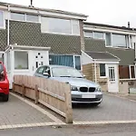Gainsborough View By N And N Stays, Close To Cardiff Bay & International Sports Village, Great For Families And Workers, Long Stay Disc Available