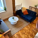 Stylish Central House With Parking