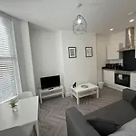 9 Mill Lane, Cardiff - Prime City Centre