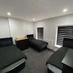 Cardiff Central Home Sleeps 11