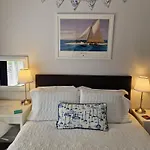 Room On Heath Park