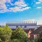 Noah Suite By Koya Homes - 2-Bed Apartment, Cardiff City Stadium View & Free Parking