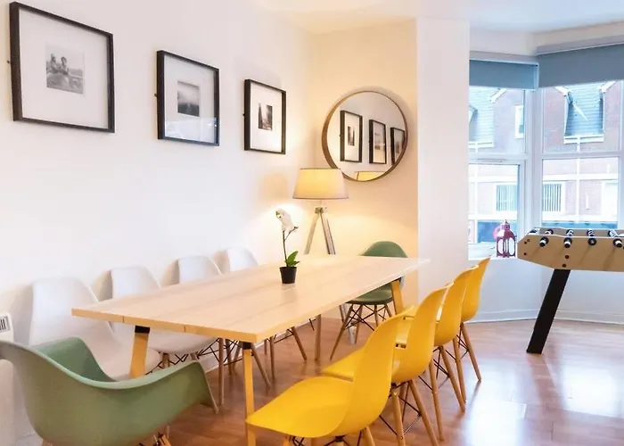 Apartment Up To 9 Close To Centre, Big Tv And Wifi