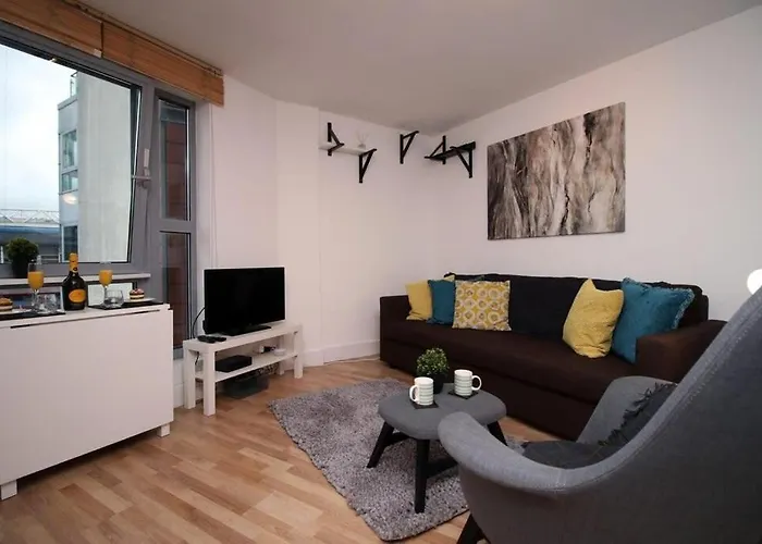 Westgate Heights By Mia Living 2 Bedroom Apartment In Cardiff Centre