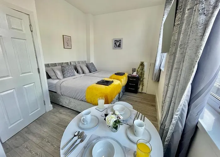 Cardiff City Centre Apartment- Penarth Road