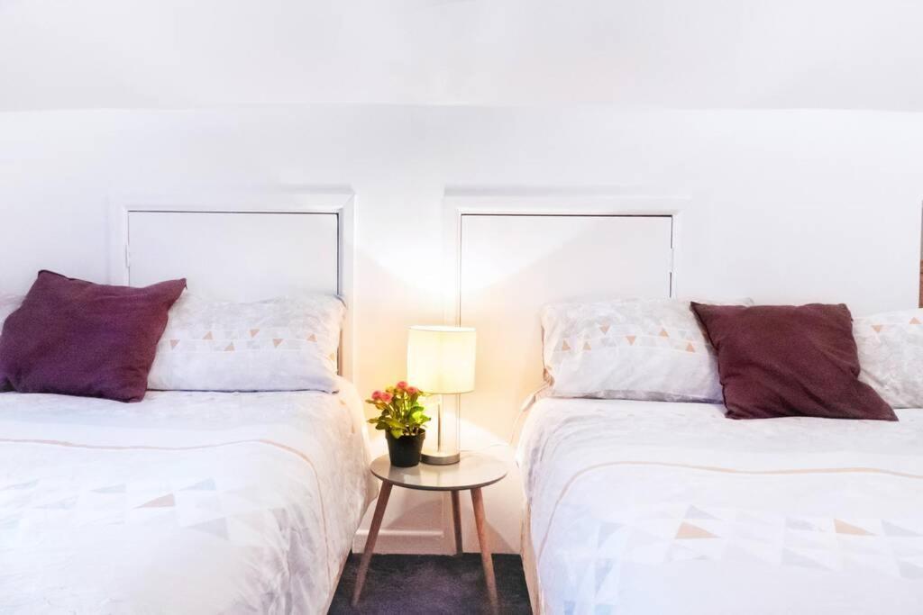 Apartment Up To 9 Close To Centre, Big Tv And Wifi Cardiff