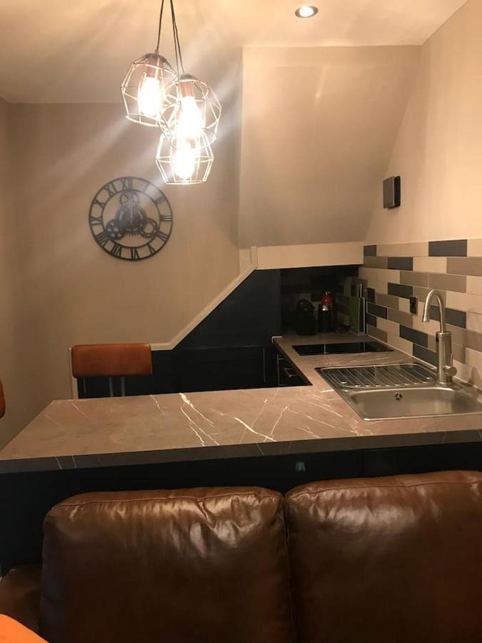The Coach House - Pontcanna Apartment *
