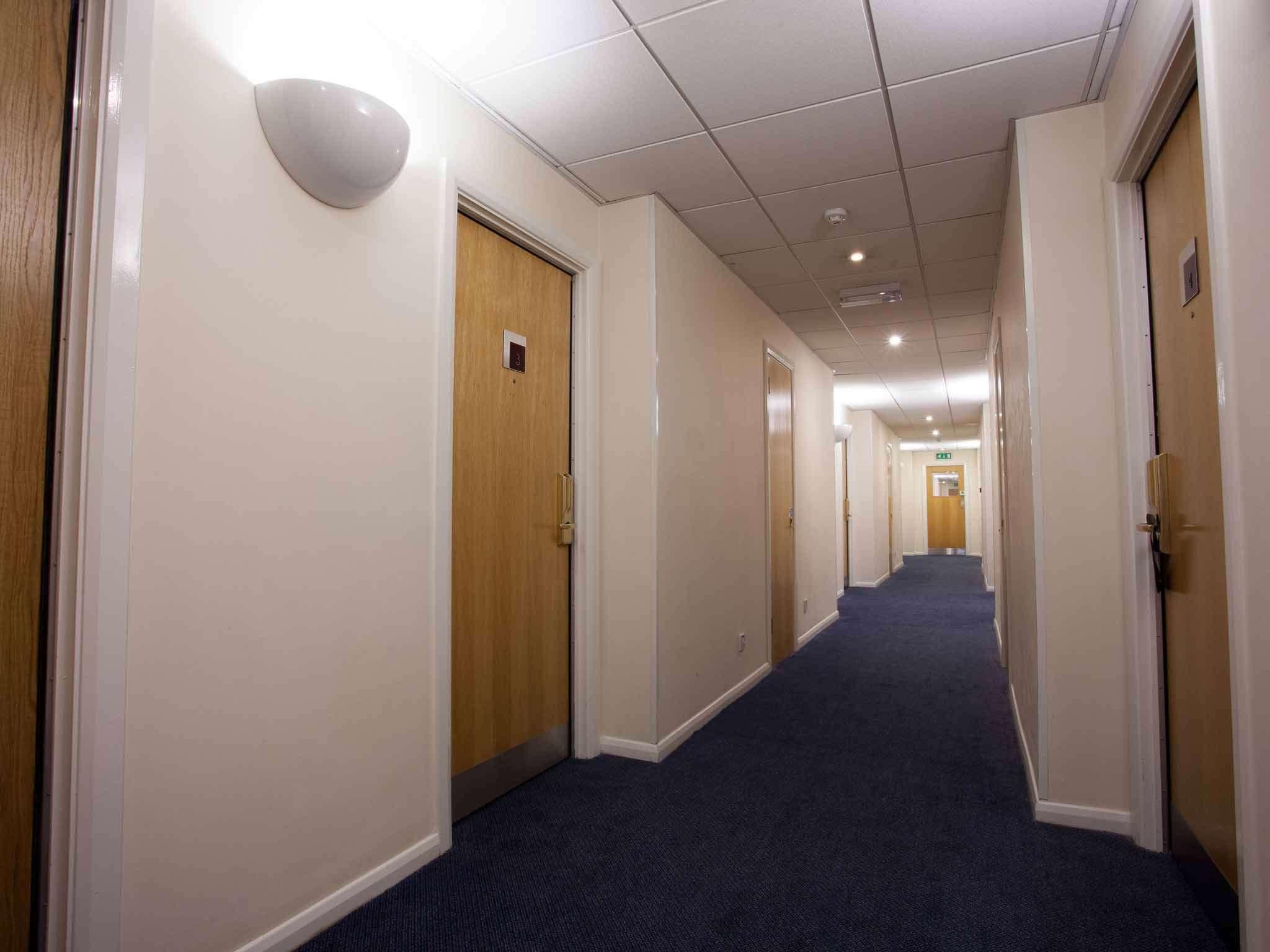 Hotel Ibis Gate - International Business Park Cardiff