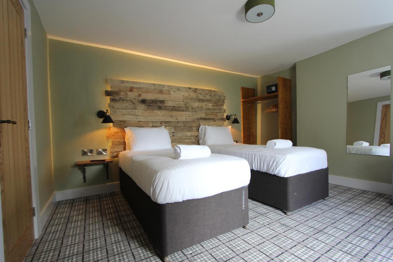 Hotel Tyr Winch Cardiff