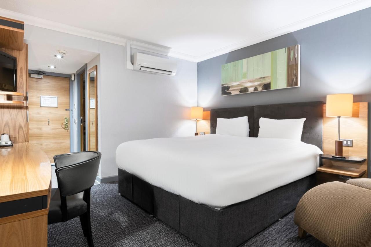 Park By Radisson Centre 3*
