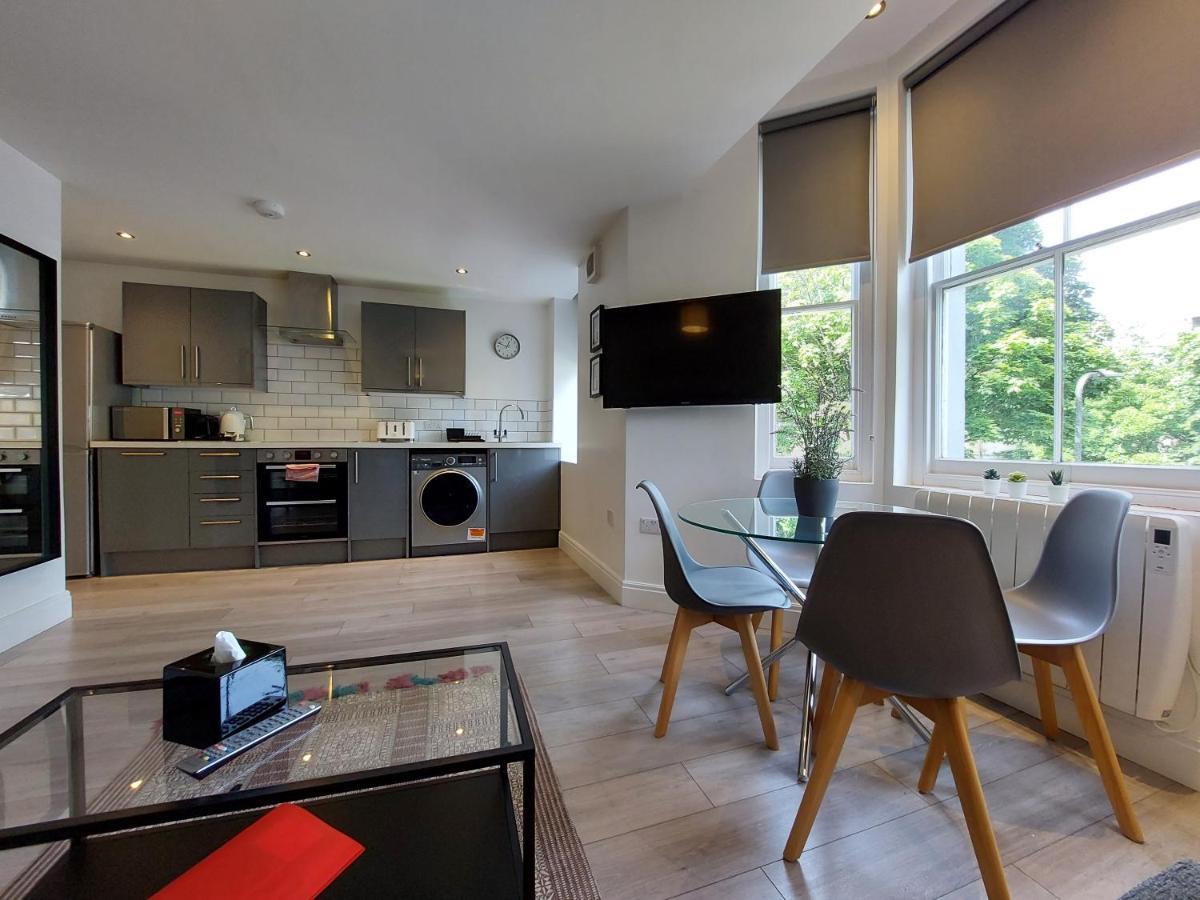 Willow Serviced - 22 Apartment