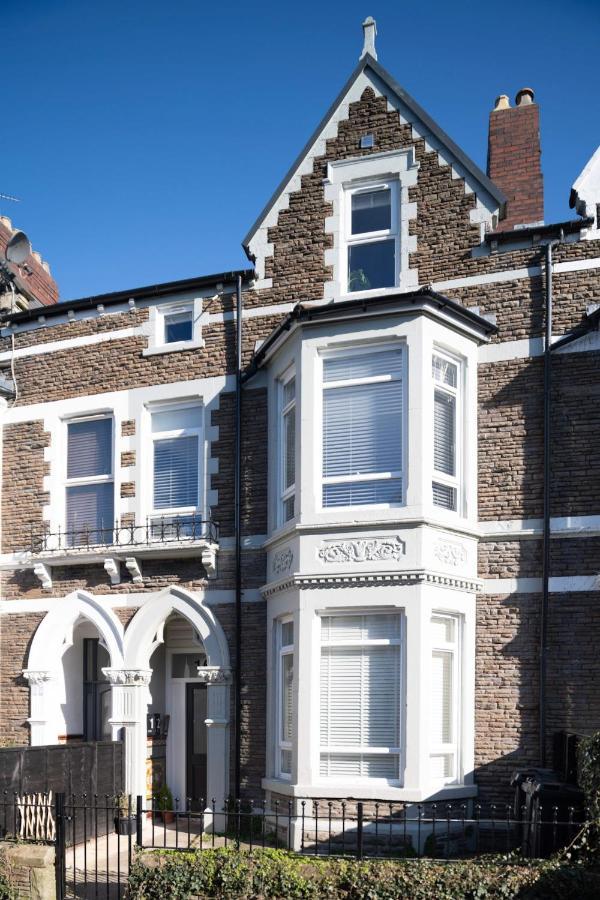 Connaught House - City Centre - Free Parking & Wi-fi Apartment Cardiff