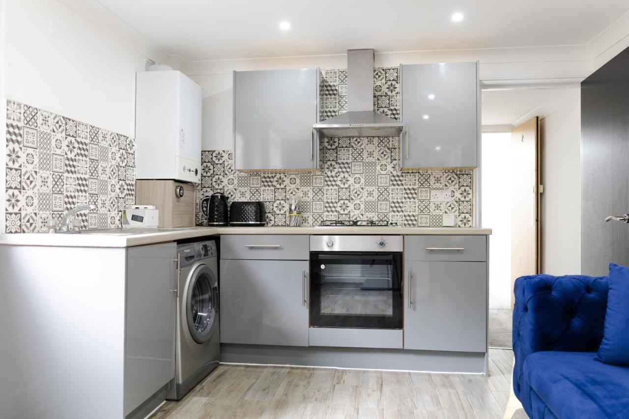 Chic Urban 2 Bedroom
