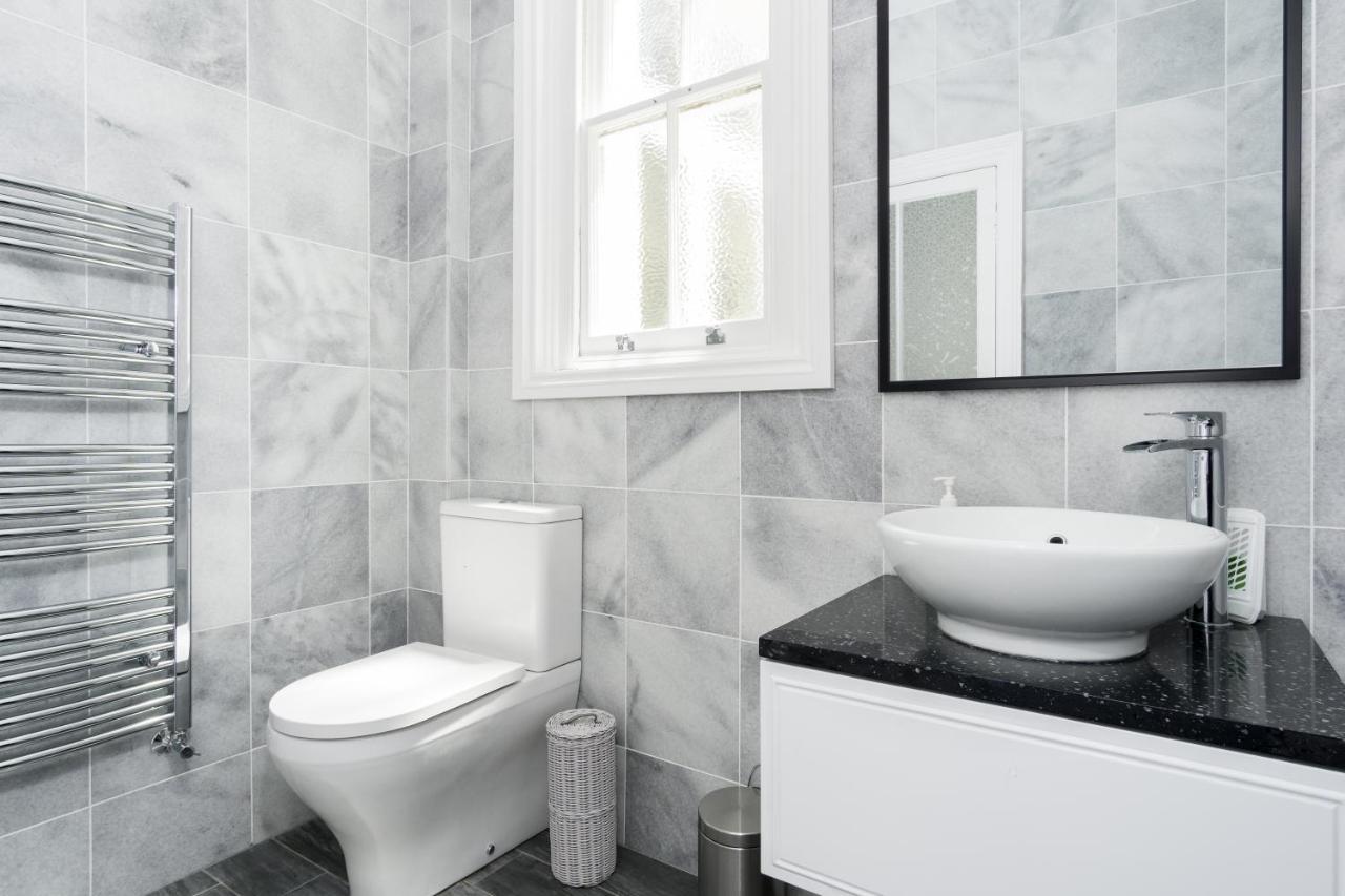 Luxury Town House In The Centre Of Villa Cardiff