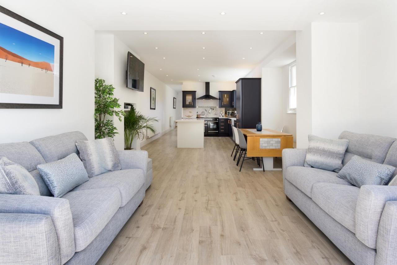 Luxury Town House In The Centre Of Villa Cardiff