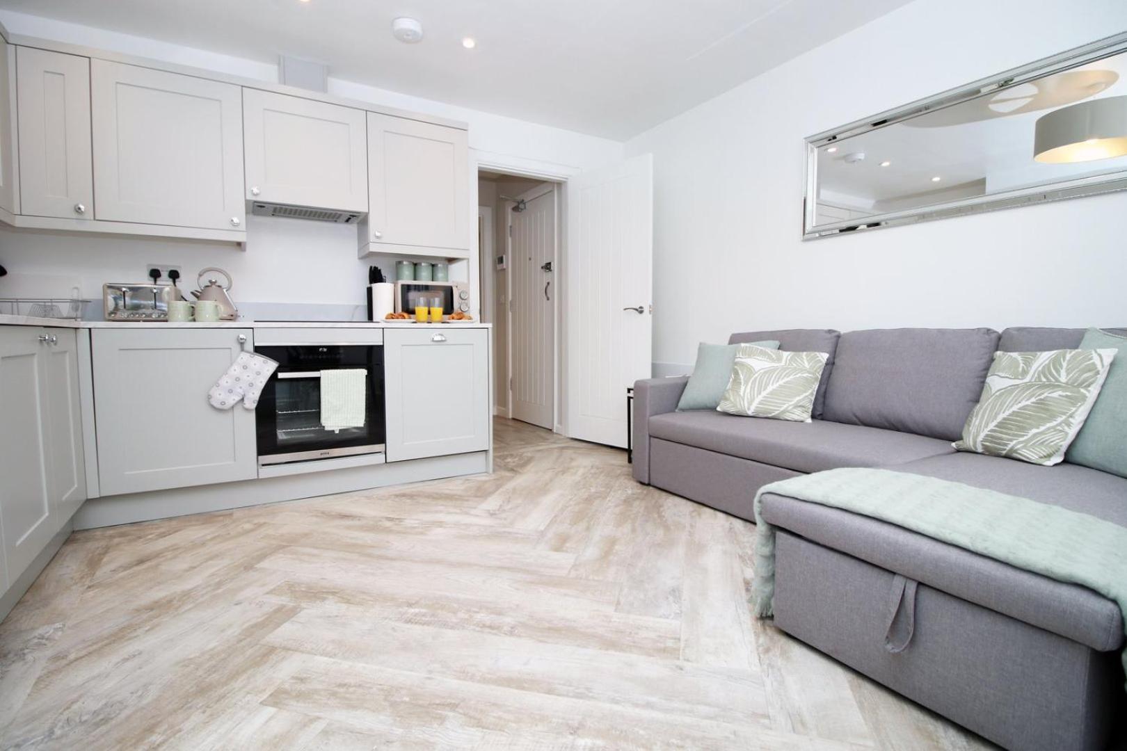 Chic 1br + Sofabed In Centre